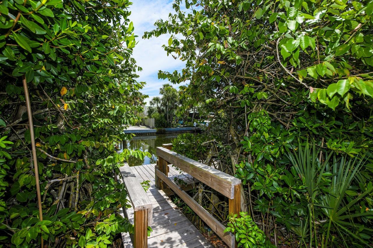 Village House By Beachside Management Сиеста-Ки Экстерьер фото
